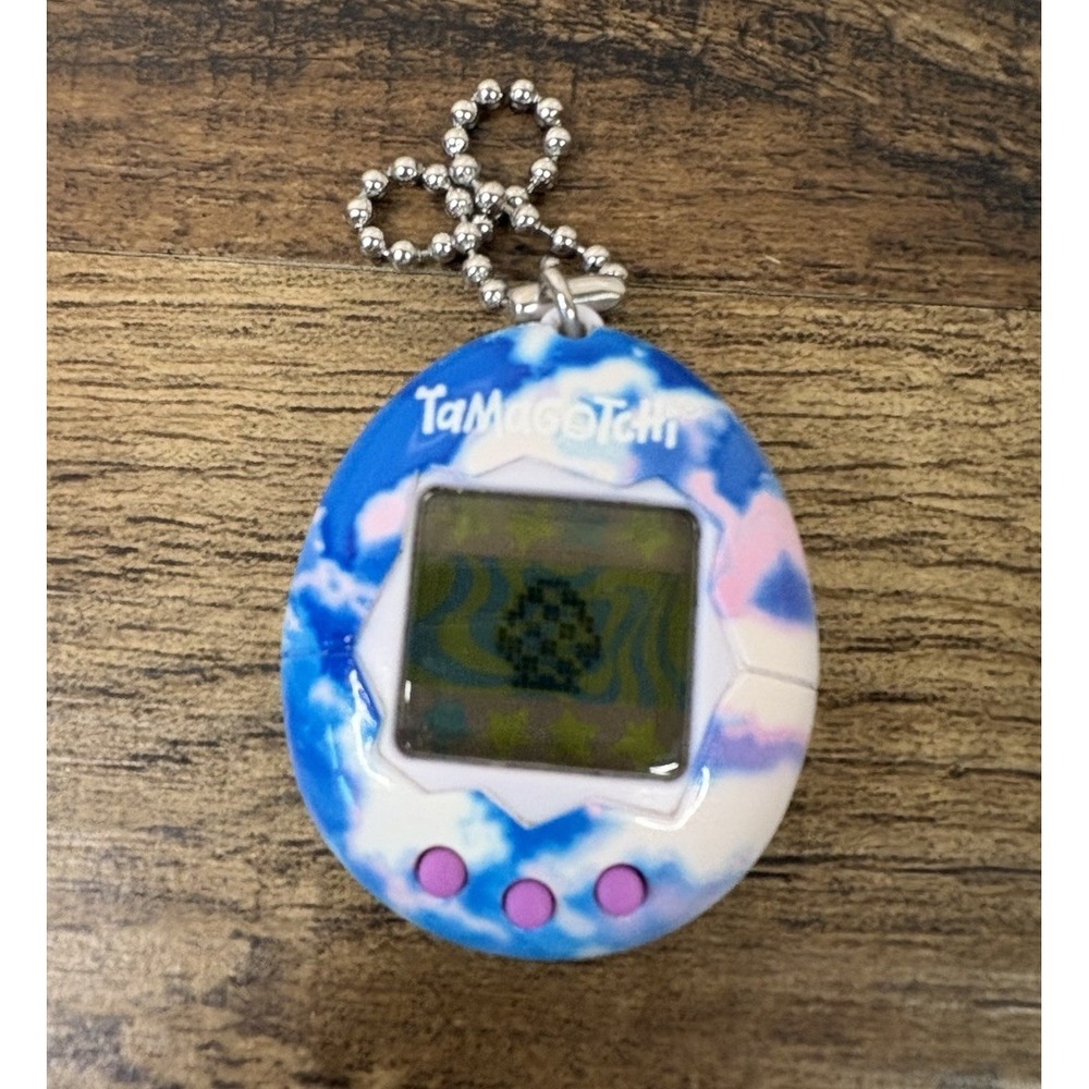 Tamagotchi Sky Works 2017 Original Electronic Game & Pet Needs New Battery Works